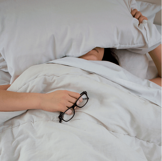 4 Bahaya Tidur Terlalu Lama Bagi Kesehatan dan Cara Mengatasinya